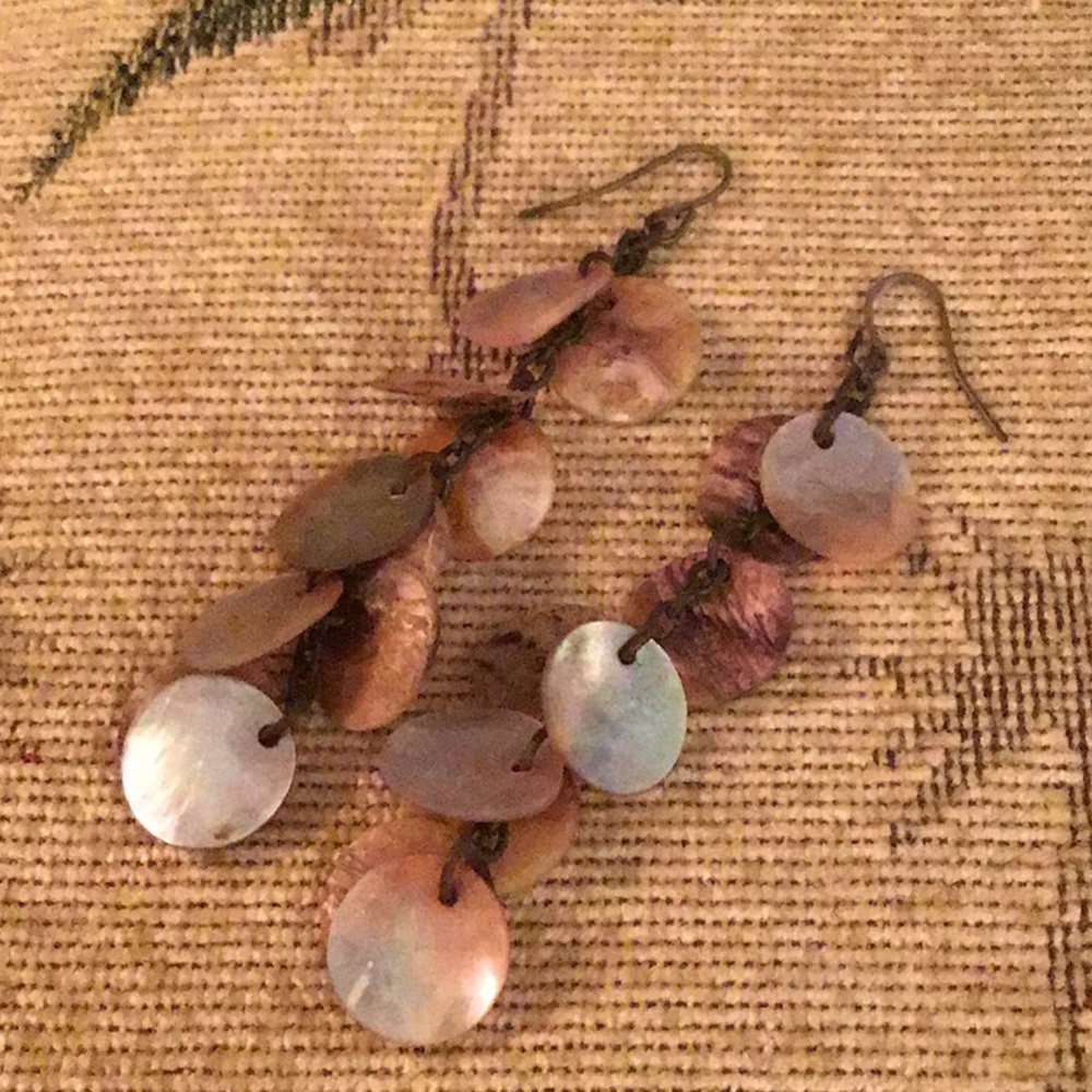 Vintage alabaster drop pierced earrings 2 piece